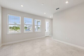 552 Creedmore Ln in Debary, FL - Building Photo - Building Photo