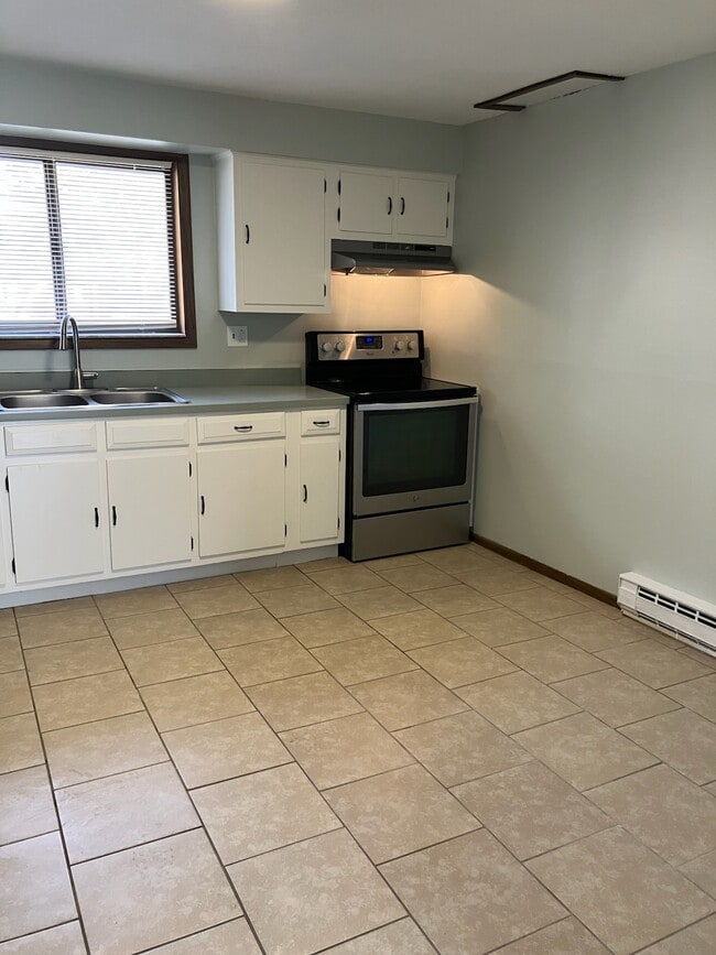 370 Villabrook Dr, Unit 2