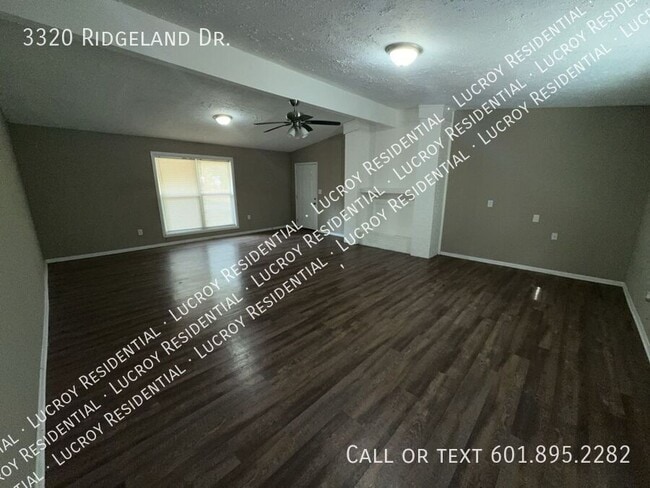 3320 Ridgeland Dr in Jackson, MS - Building Photo - Building Photo