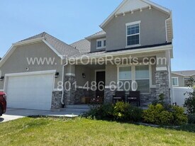 8054 Oakridge Park Dr in West Jordan, UT - Building Photo