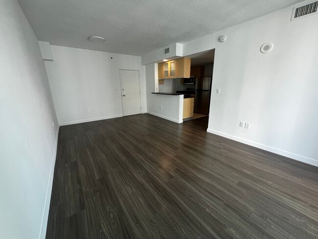 520 NE 26th St, Unit A2 in Miami, FL - Building Photo - Building Photo