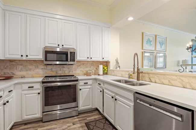 843 Grand Harbour E in Destin, FL - Building Photo - Building Photo