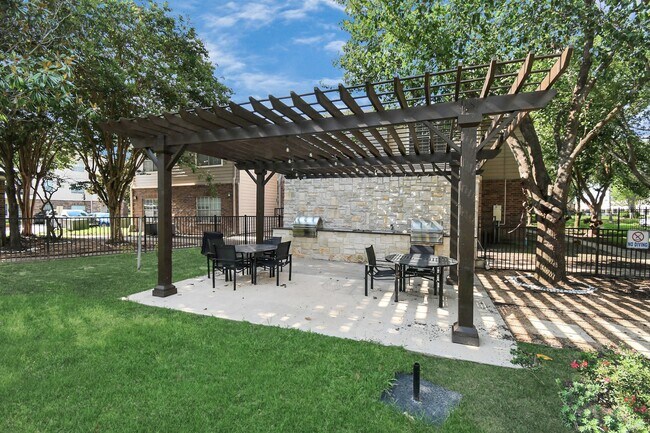 11355 Richmond Ave. in Houston, TX - Building Photo - Building Photo