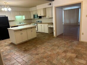 4311 62nd St in Lubbock, TX - Building Photo - Building Photo