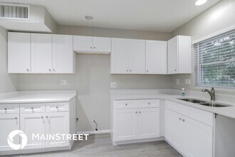 5963 Bamboo Dr in Orlando, FL - Foto de edificio - Building Photo