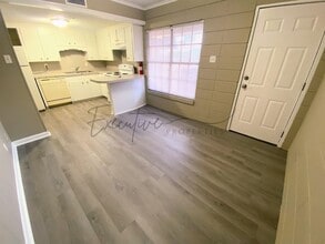 419 Clarence St in Lake Charles, LA - Building Photo - Building Photo