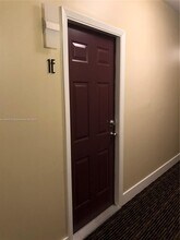 1051 Meridian Ave in Miami Beach, FL - Building Photo - Building Photo