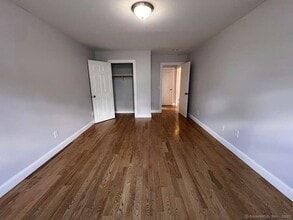 793 Pond St in Bridgeport, CT - Building Photo - Building Photo