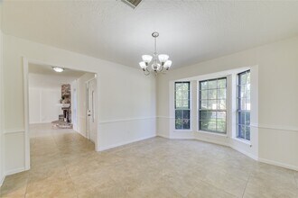 18318 Ella Blvd in Spring, TX - Foto de edificio - Building Photo
