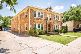 5900 Oram St, Unit 8 in Dallas, TX - Building Photo - Building Photo