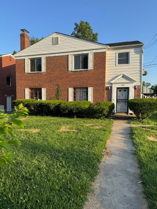 3903 Kirkup Ave, Unit 2 in Cincinnati, OH - Building Photo - Building Photo