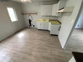 1504 Edgewood Dr in Danville, IL - Building Photo - Building Photo