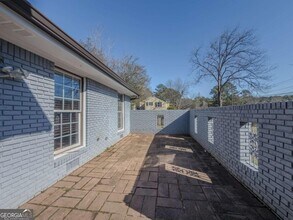5100 Redan Rd in Stone Mountain, GA - Building Photo - Building Photo