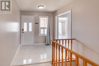 208 Steel St in Barrie, ON - Building Photo - Building Photo