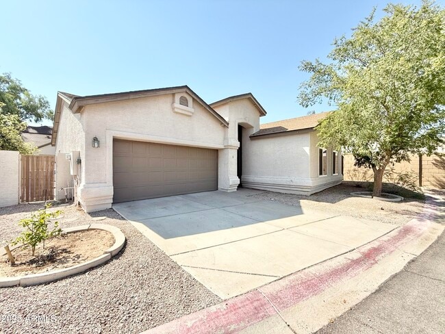 1822 S 39th St in Mesa, AZ - Building Photo - Building Photo