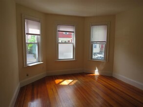 40 Calvin St, Unit #1L in Somerville, MA - Building Photo - Building Photo