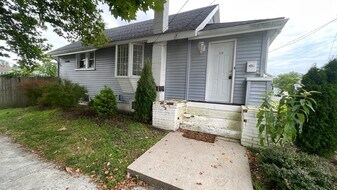 558 Cincinnati Ave in Egg Harbor City, NJ - Building Photo