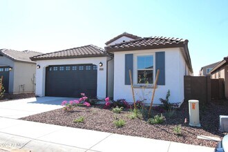 9339 W Glenrosa Ave in Phoenix, AZ - Building Photo - Building Photo