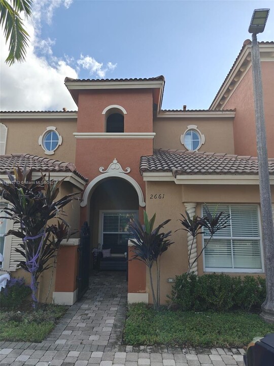 2661 SW 120th Terrace in Miramar, FL - Building Photo