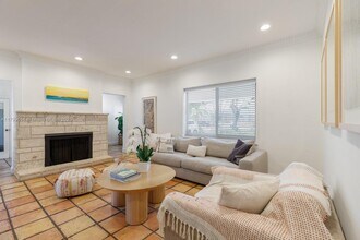 7236 School House Rd in Miami, FL - Building Photo - Building Photo