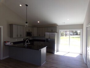 3830 Yorkshire Pl in Hopewell, VA - Building Photo - Building Photo