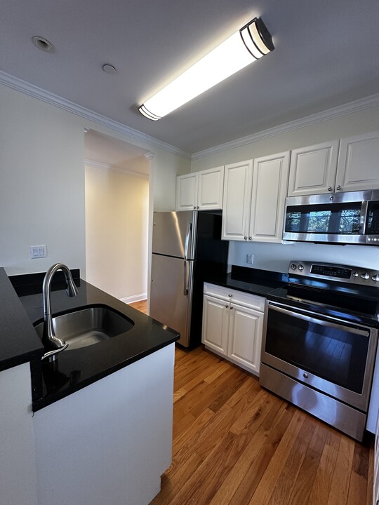 5 Chauncy St, Unit 19 in Cambridge, MA - Building Photo