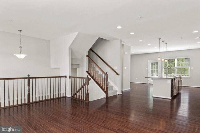 7814 River Rock Way in Columbia, MD - Foto de edificio - Building Photo