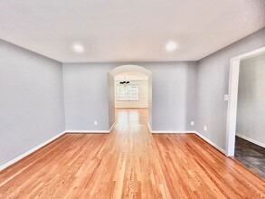 9303 Clanbrook Ct in Fairfax, VA - Building Photo - Building Photo
