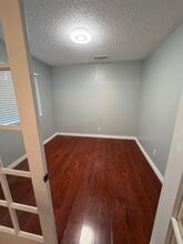 1134 Lombard St in Hanford, CA - Building Photo - Building Photo