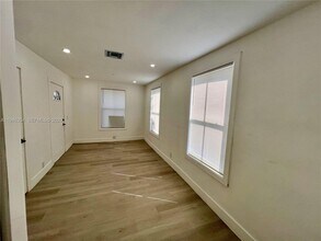 1800 SW 3rd St in Miami, FL - Building Photo - Building Photo