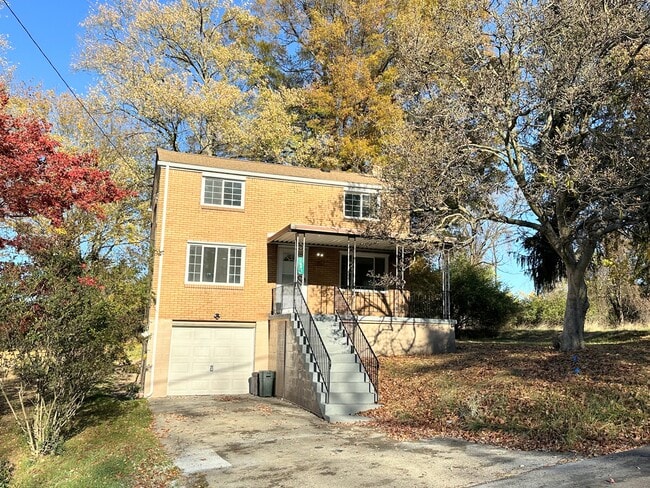 1607 Girard Ave in North Versailles, PA - Building Photo - Building Photo