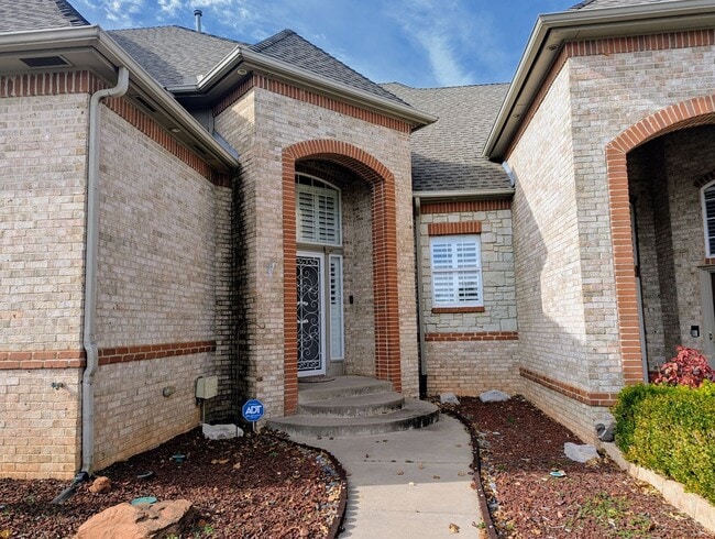 214 Boulevard Du Lac in Norman, OK - Building Photo - Building Photo