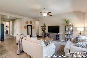 9815 Catell in Boerne, TX - Building Photo - Building Photo