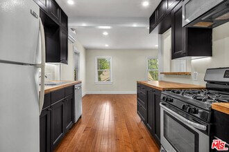 947 Hilldale Ave in West Hollywood, CA - Building Photo - Building Photo