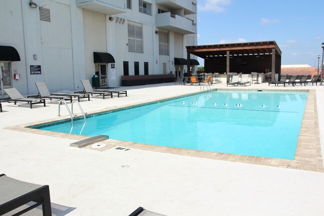 Regency Best Living in Oklahoma City, OK - Building Photo - Building Photo