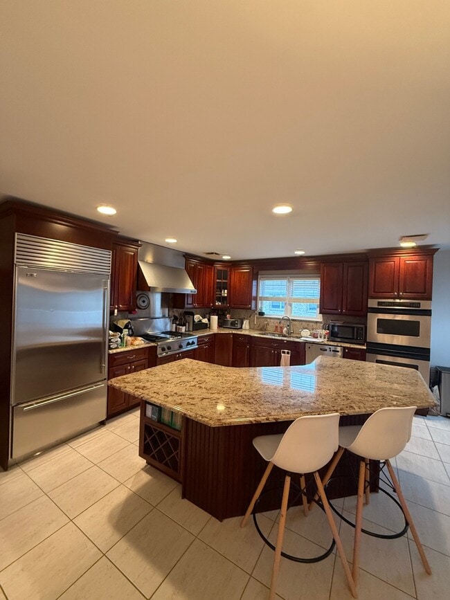 23 Sunnyside Terrace in Eastchester, NY - Building Photo - Building Photo