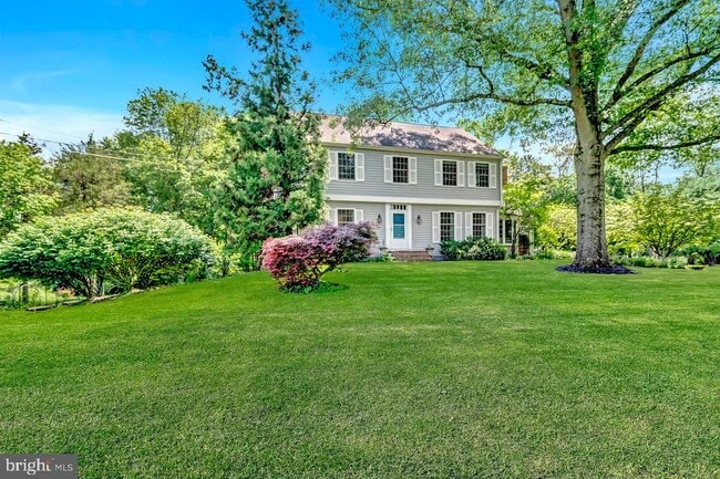 43 W Shore Dr in Pennington, NJ - Building Photo - Building Photo