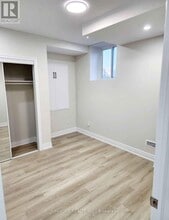 4 Flagg Ave in Brant, ON - Building Photo - Building Photo