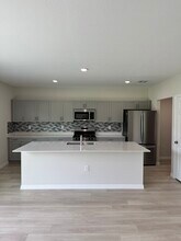 14773 Summer Br Dr in Lithia, FL - Building Photo - Building Photo