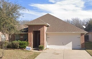 5922 Harbor Glen Dr in Dallas, TX - Building Photo
