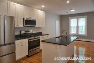 2 Ivaloo St, Unit 1 in Somerville, MA - Building Photo