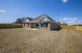 1900 Broadway Pl in Rogers, AR - Building Photo - Building Photo