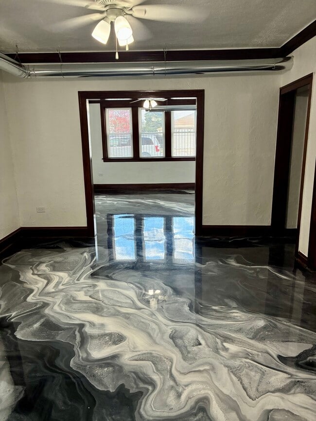 5215 W Potomac Ave in Chicago, IL - Building Photo - Building Photo