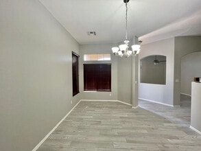 686 W Del Rio St in Gilbert, AZ - Building Photo - Building Photo