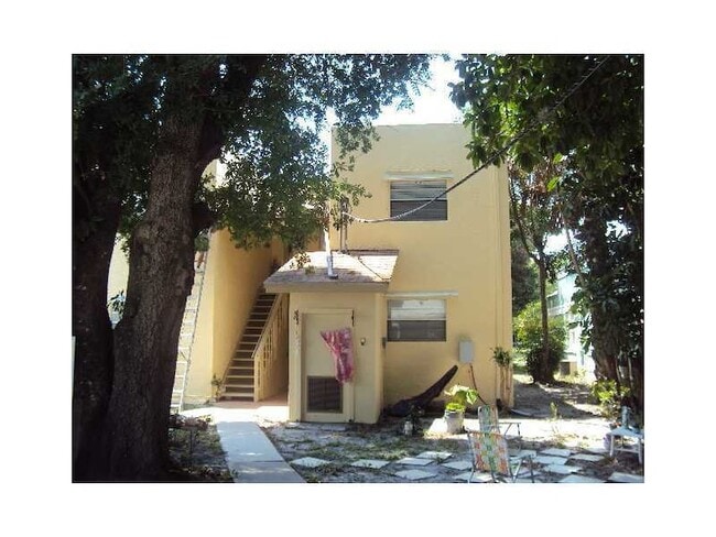 1904 20th Ave, Unit 3 in Vero Beach, FL - Building Photo - Building Photo
