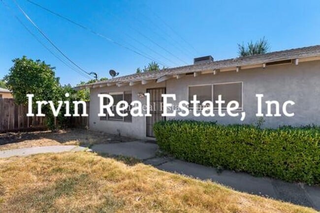 3030 Carver Rd in Modesto, CA - Foto de edificio - Building Photo