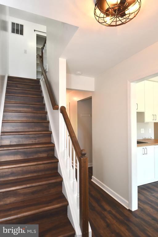 5714 Lofthill Ct in Alexandria, VA - Building Photo - Building Photo