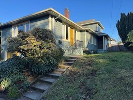 4540 NE 20th Ave, Unit 4540 in Portland, OR - Building Photo