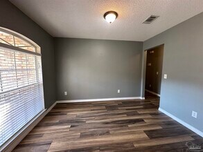 6265 Tributary St in Pensacola, FL - Building Photo - Building Photo