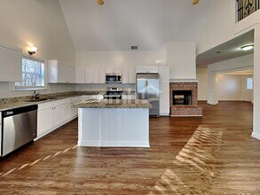 7501 Mary Dr, Unit 18CC in Olive Branch, MS - Building Photo - Building Photo